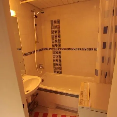 2 In 4 Séjour chez l'habitant *