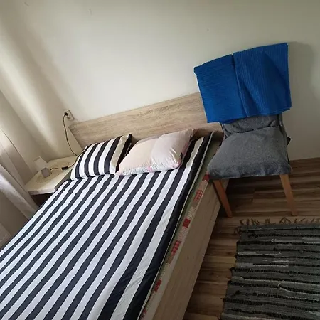 2 In 4 * Tallin